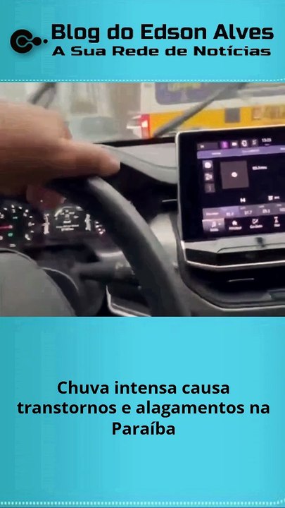 Chuva intensa causa transtornos e alagamentos em João Pessoa/PB