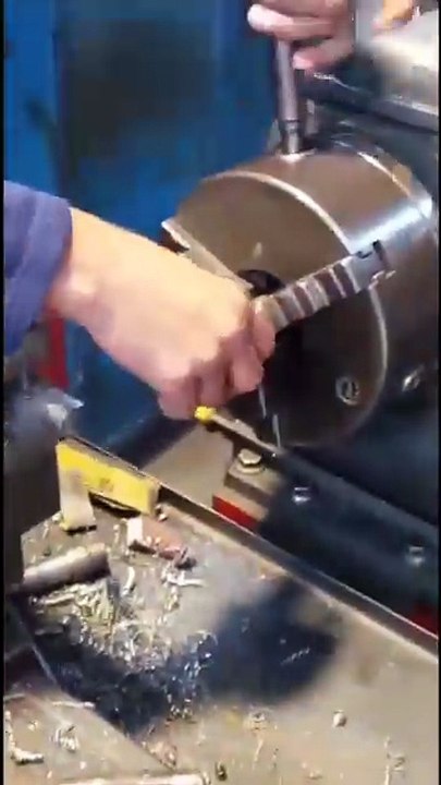 Lathe Machine Par Kharab Shaft Se New Shaft Banaya | Gear Fitting | Workshop Short Video