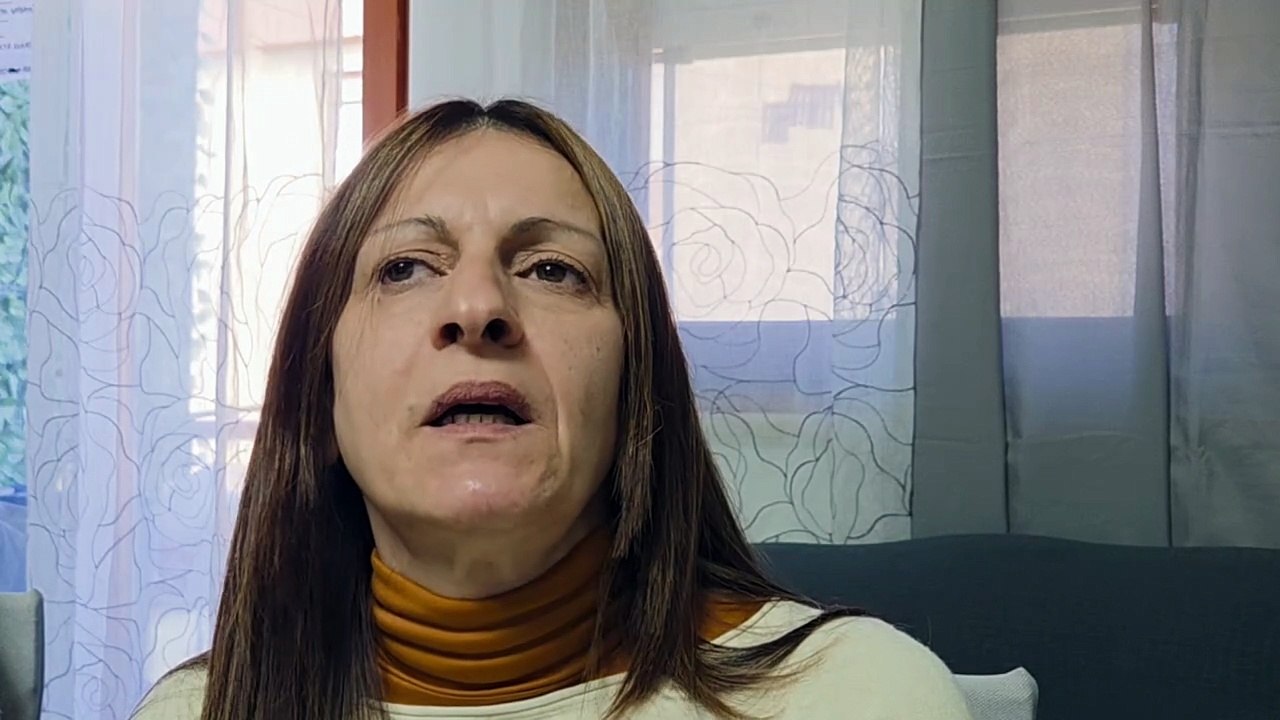Messina, da 18 in una casa nata come provvisoria. E intanto agli "abusivi"...