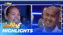 It's Showtime: Misis, paano natutukoy ang mister mula sa kanyang kambal? (Laro, Laro, Pick)