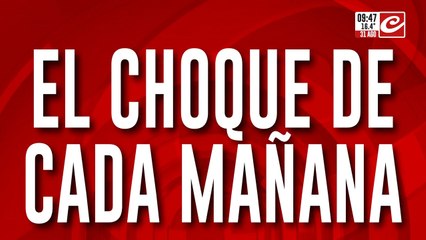 Choque entre un colectivo y un auto en Córdoba y Junín: cinco heridos frente a la Facultad de Medicina