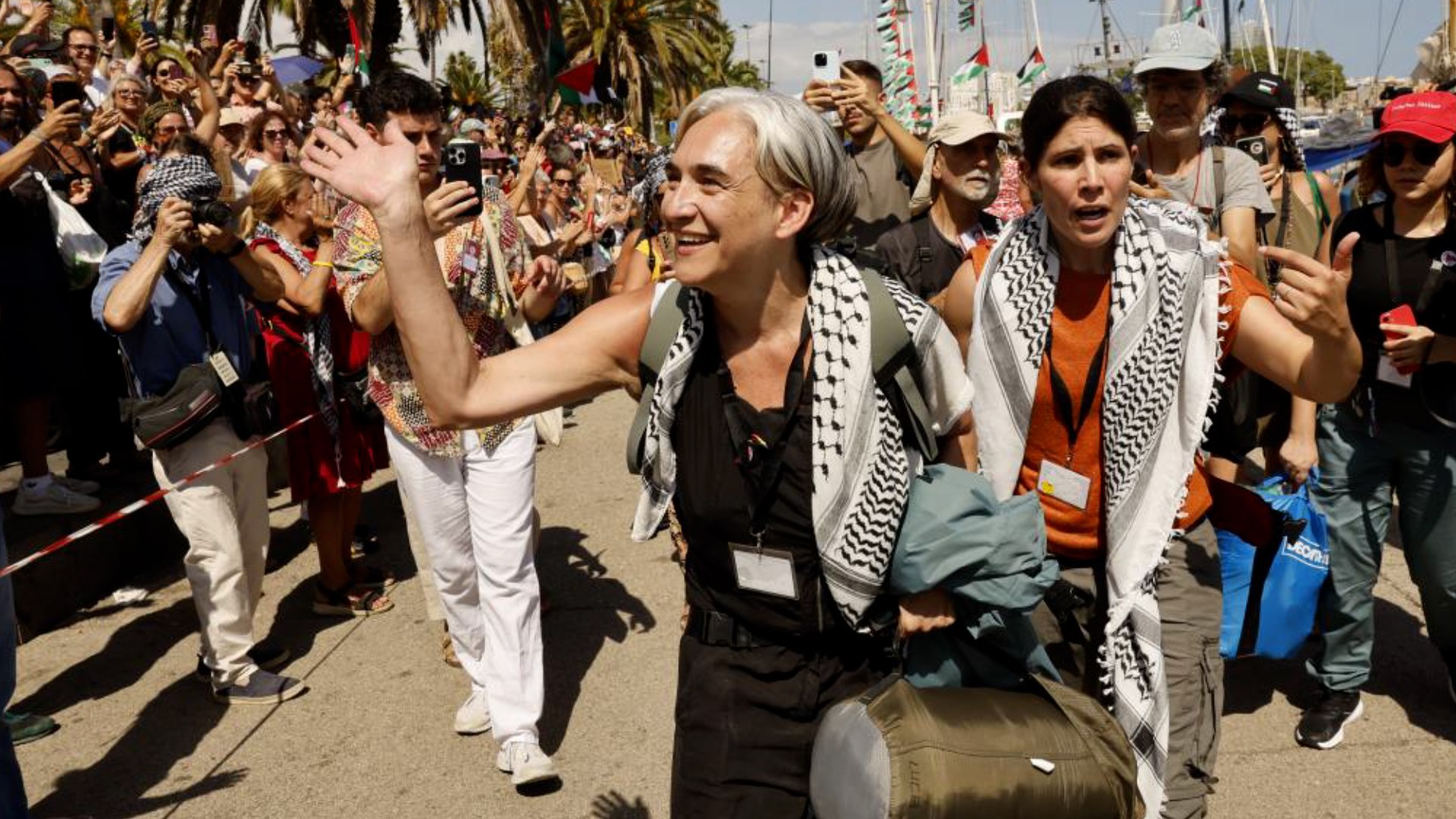 Ada Colau embarca en la flotilla humanitaria a Gaza