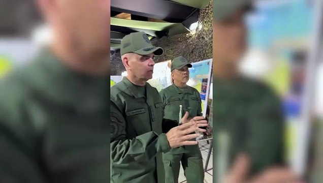 Padrino López anuncia despliegue de buques en aguas territoriales del Caribe para combatir el narcotráfico