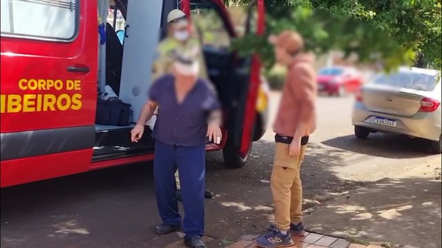 Idoso fica ferido após cair de escada durante manutenção no telhado de residência no Bairro Floresta