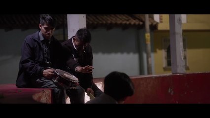 Bajo el sol de septiembre - Tráiler oficial