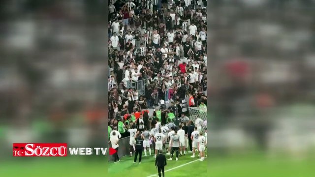 Beşiktaşlı taraftarlar takımı soyunma odasından döndürüp hesap sordular!