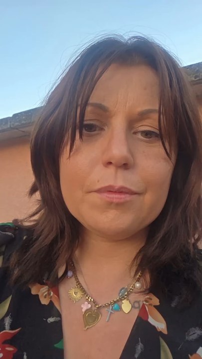 Maman a repris le travail Merci a vous tous de nous soutenir On vous aimes fort et on continue les vlogs a bientôt les amis