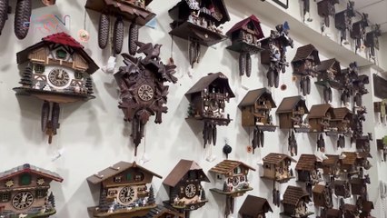 Estos guardianes del tiempo mantienen vivo el arte de la relojería en San José