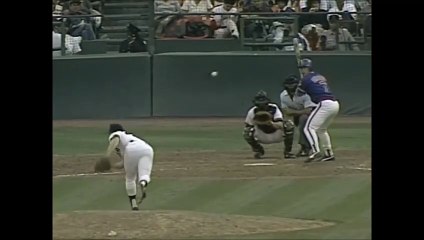 Cubs catcher Joe Girardi hits his first home run in the Majors (6/29/89)