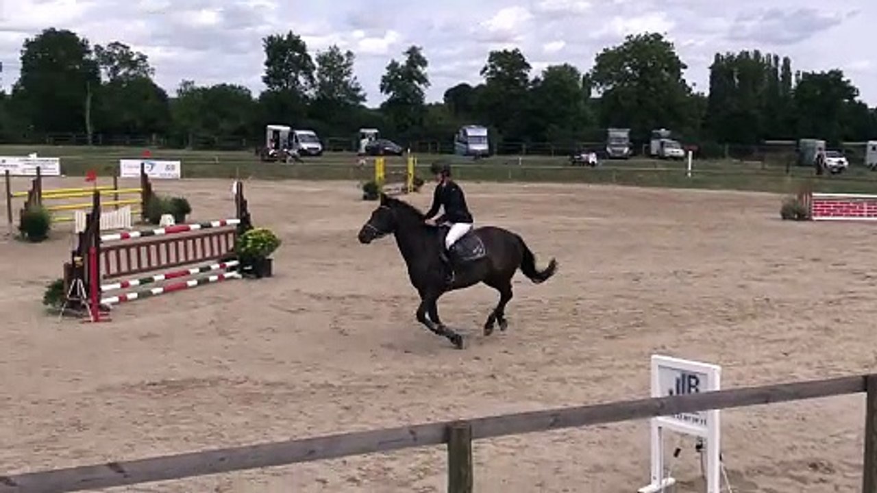 ILE BRAGARD 30-07-2017 Amateur 2 Grand Prix (1,10 m) 05