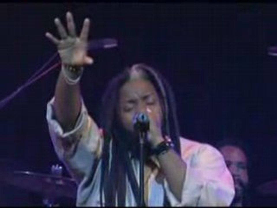 Morgan Heritage - Don't Haffi Dread (Live Amsterdam)
