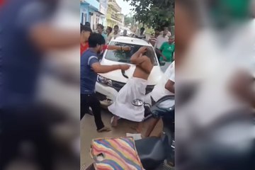 अलवर: साधु पर दो युवकों से अश्लीलता का आरोप, भीड़ ने सरेआम पीटा