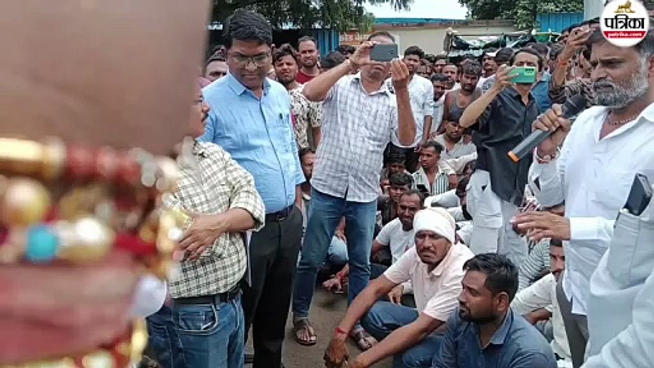 मौत का रोड... बच्चे घर से निकलते है तो शाम को स...