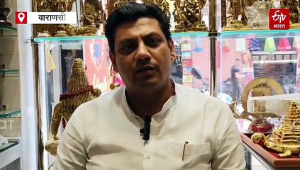 Watch Video: बनारस की गलियों में कुत्तों की दहशत; स्कूल से लौट रही बहनों पर अटैक, बाइक से जा रहे बच्चे का पैर खींचा