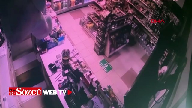 Akaryakıt istasyonunda yumruklu, bıçaklı kavga: 4 yaralı