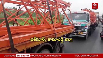 కామారెడ్డి జిల్లాలో భారీ వర్షాలు - NH-44పై 15 కి.మీ మేర ట్రాఫిక్​ జామ్