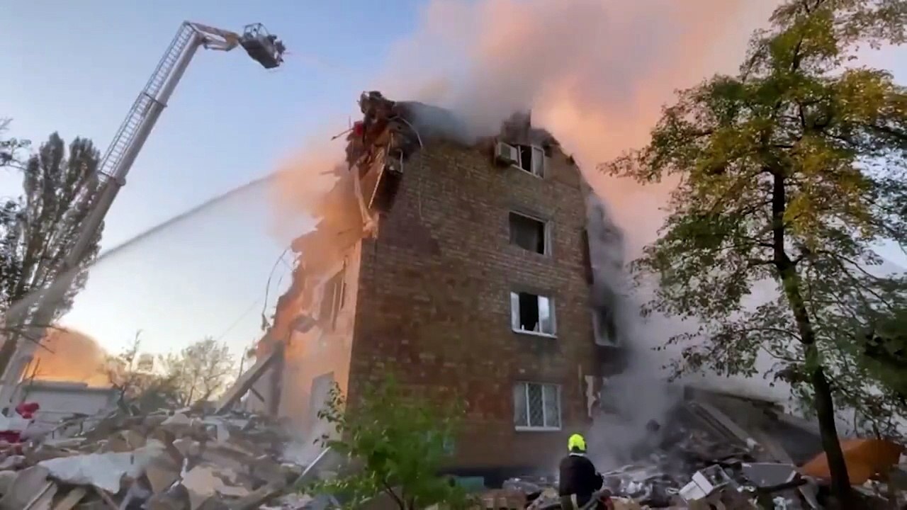 Aumentan a 23 los muertos en un "ataque masivo" del Ejército de Rusia sobre Kiev