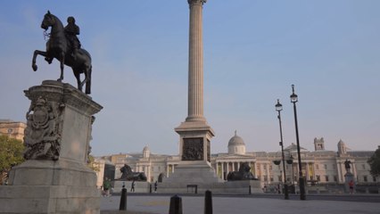 Look around London: Trafalgar Square