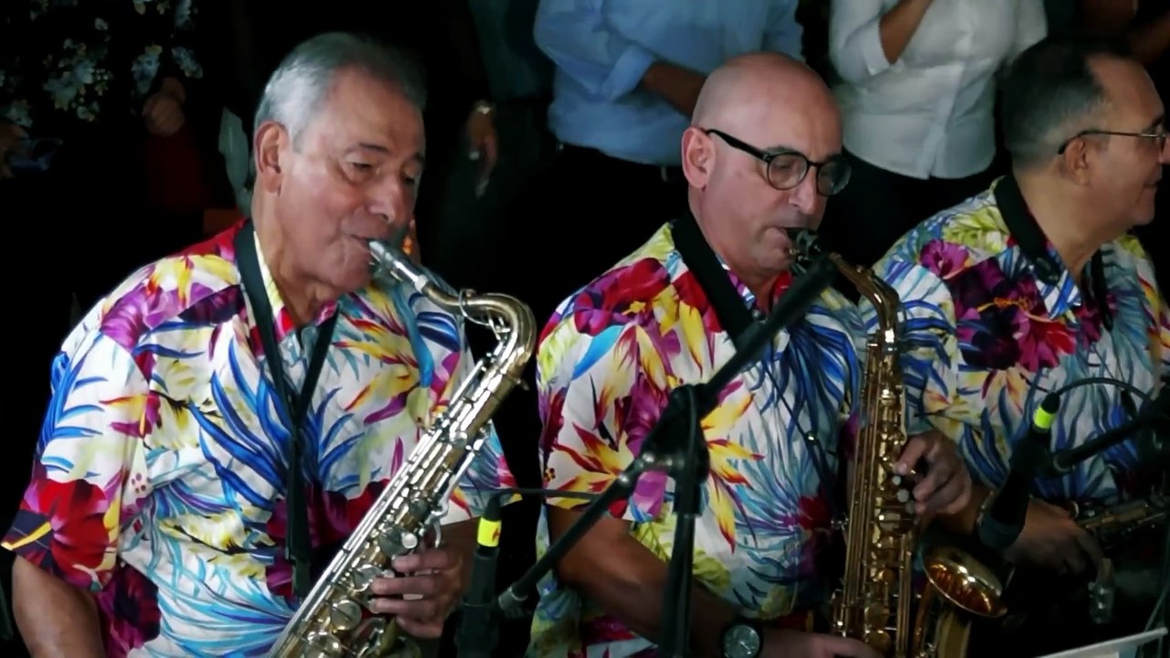 Super Combo Los Tropicales - Cover Éxitos