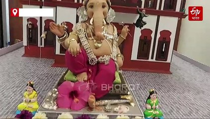 गणेशोत्सव विशेष : पुण्यातील पठ्ठ्यानं साकारला हुबेहूब लाल महालचा देखावा!