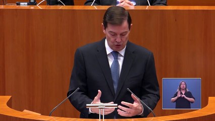 Mañueco anuncia un decreto para regular la ordenación forestal y hablará con partidos y sector sobre prevención