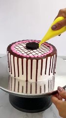 Chocolate Drip Sunflower Cake Design Tutorial #cake #cakeart #cakedesign #howto