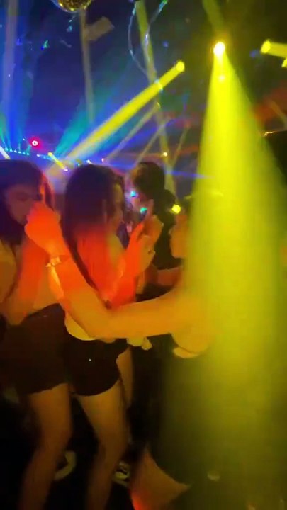 party 🎵