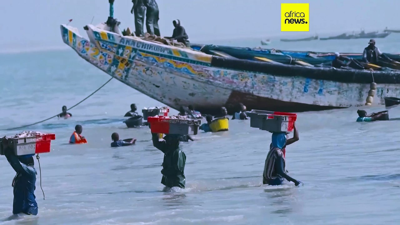 Gambie : les pêcheurs locaux déclarent la guerr...