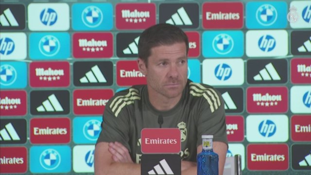 Xabi Alonso responde sobre Vinicius: ambiente hostil, renovación y suplencia en Oviedo