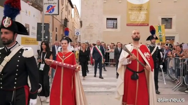 Perdonanza Celestiniana, a l'Aquila aperta la Porta Santa