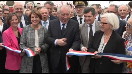 Francia, Bayrou: "Le forze che vogliono far cadere governo si odiano"