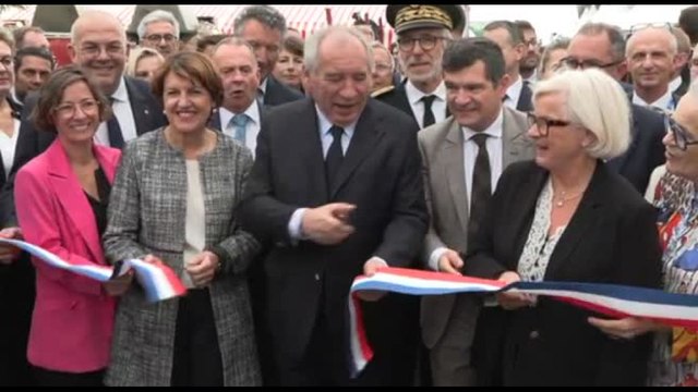 Francia, Bayrou: Le forze che vogliono far cadere governo si odiano