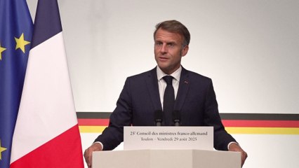 Macron réaffirme qu'il entend « exercer son mandat jusqu'à son terme » malgré la crise sur le budget