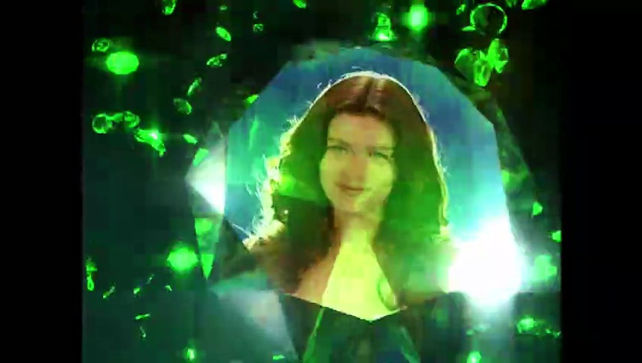 Esmeralda | show | 2004 | Official Clip