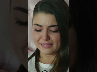 اتغير وشها اول ما حكوا عالشاب 😂 | مسلسل بنات الشمس 🌞 #handeerçel #shorts #güneşinkızları