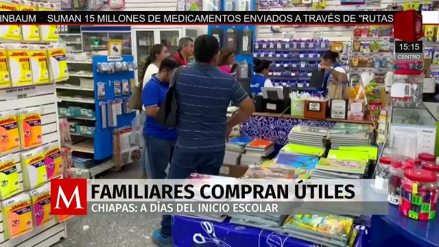 En Chiapas, padres de familia realizan compras de útiles escolares de último momento