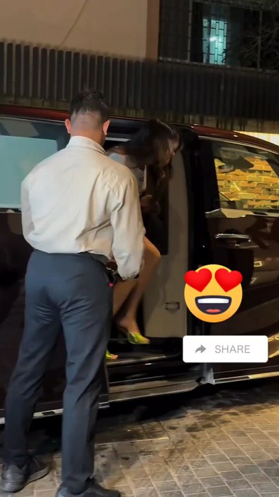 Bollywood Actress Janhvi Kapoor Reached at Party Night 😍❤️🥰 #janhvikapoor #bollywood #actresses #actressreels #actress