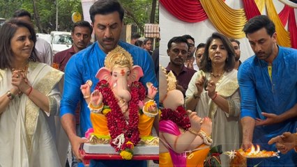 Video: Ranbir Kapoor performs Ganpati visarjan with mother Neetu Kapoor