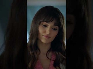 عزيزة تتعرّف على كوزاي 😕 | مسلسل عزيزة #azize #shorts #kanald #handeerçel