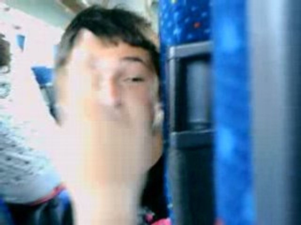 Dans le bus =))