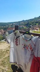 You have a good time discovering funny news