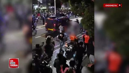Endonezya'da polis bir göstericiyi ezip öldürdü