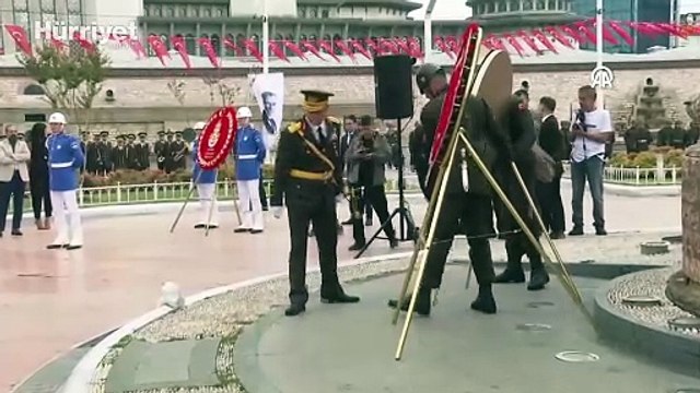 Taksim'de 30 Ağustos Zafer Bayramı töreni düzenlendi