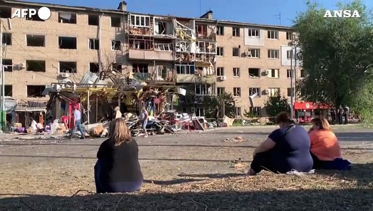 Raid russi su diverse regioni ucraine: a Zaporizhzhia il bilancio sale ad almeno un morto e 24 feriti