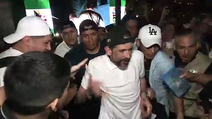 300 VO CAMACHO ENTRA A CASA DE GOBIERNO T- 52 SEGU