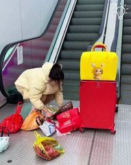 The kind of bag that can fit just anything in there!