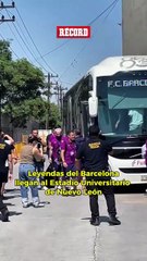 Las leyendas del FC Barcelona ya están en el Estadio de Tigres para entrenar previo al partido.