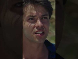 فراشة تخانق مع علاء 😣 | مسلسل حكاية بودروم #حكاية_بودروم #bodrummasalı #kanald #shorts