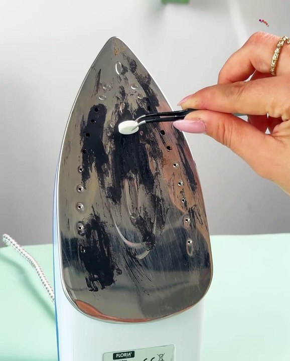 Paracetamol hack for burnt iron🤔💊