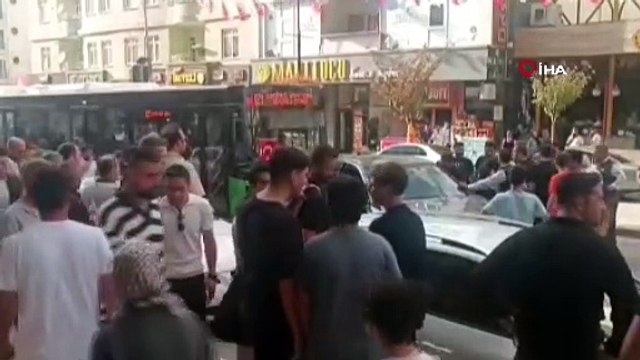 Van'da aracı içinde bayılan sürücü hastaneye kaldırıldı